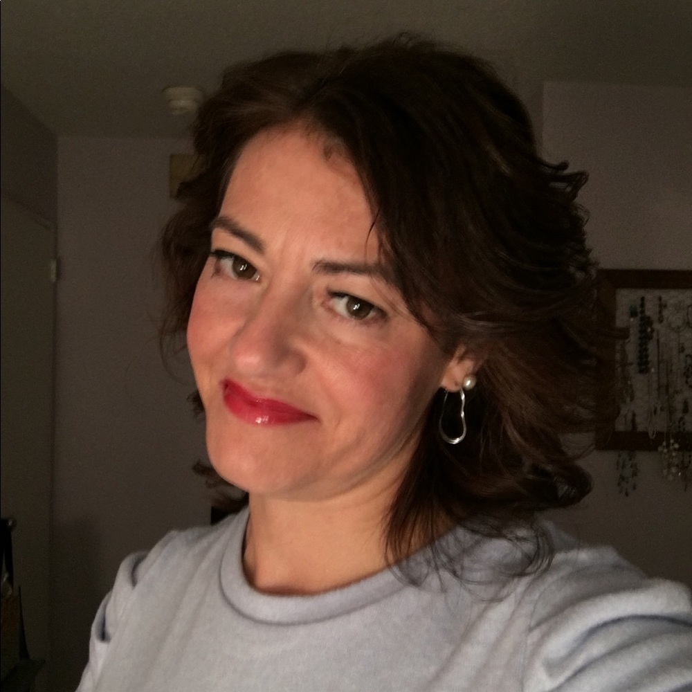 Meet your Posher, Carissa